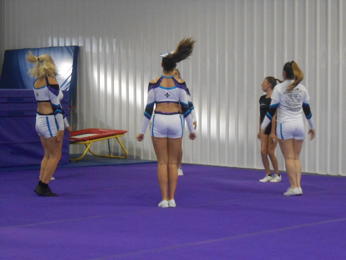 Cest Parti Pour Le Club Gym Annalie Et Éclipse Cheerleading 