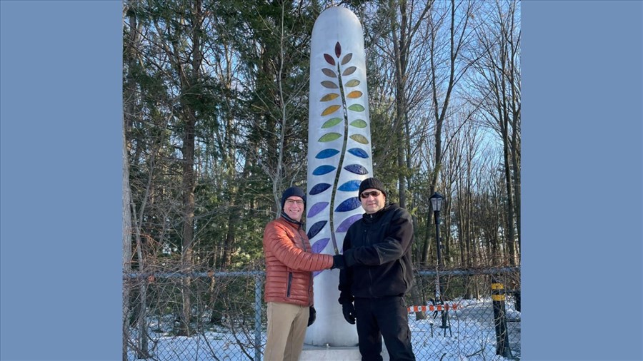 Inauguration de l’œuvre de Stephen Pon au Boisé du Chemin du Roy