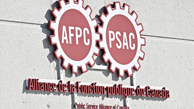 Retour au bureau 3 jours: la Cour fédérale va entendre la contestation de l'AFPC